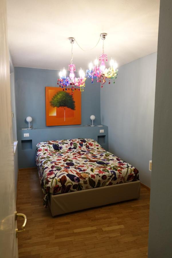 La Dimora Blu Apartment Parma Bagian luar foto